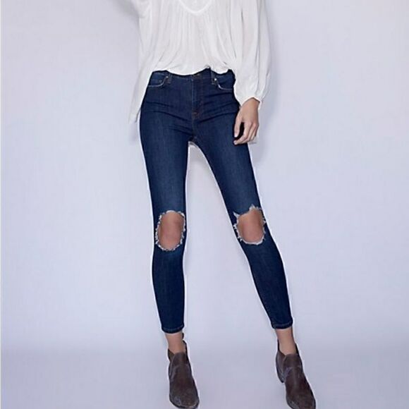 NEW $78 Free People High Rise Busted Skinny Jean 27 - Picture 5 of 10